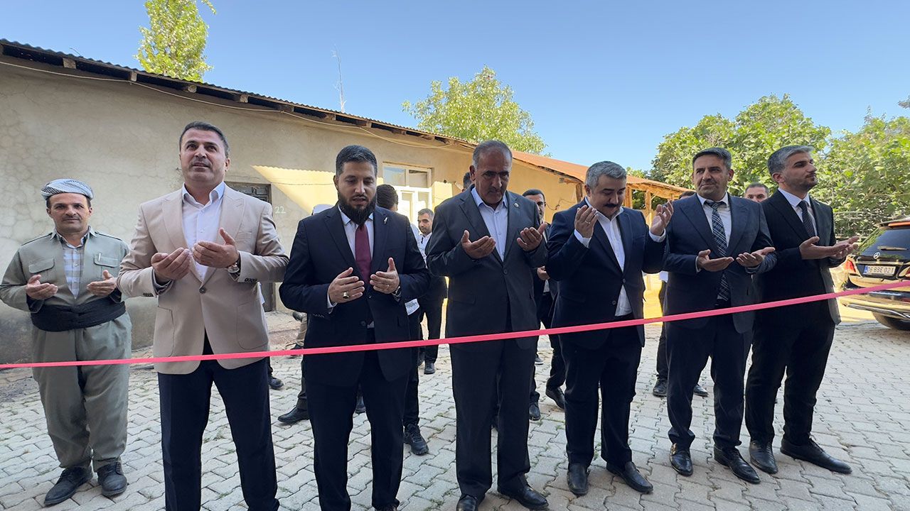 Derecik'te Diyanet Okuma Salonu hizmete açıldı
