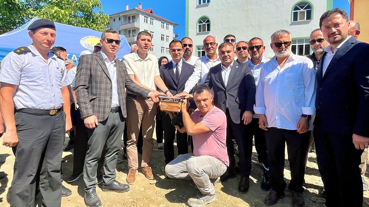 Yakakent'te Kur'an kursu temeli atıldı
