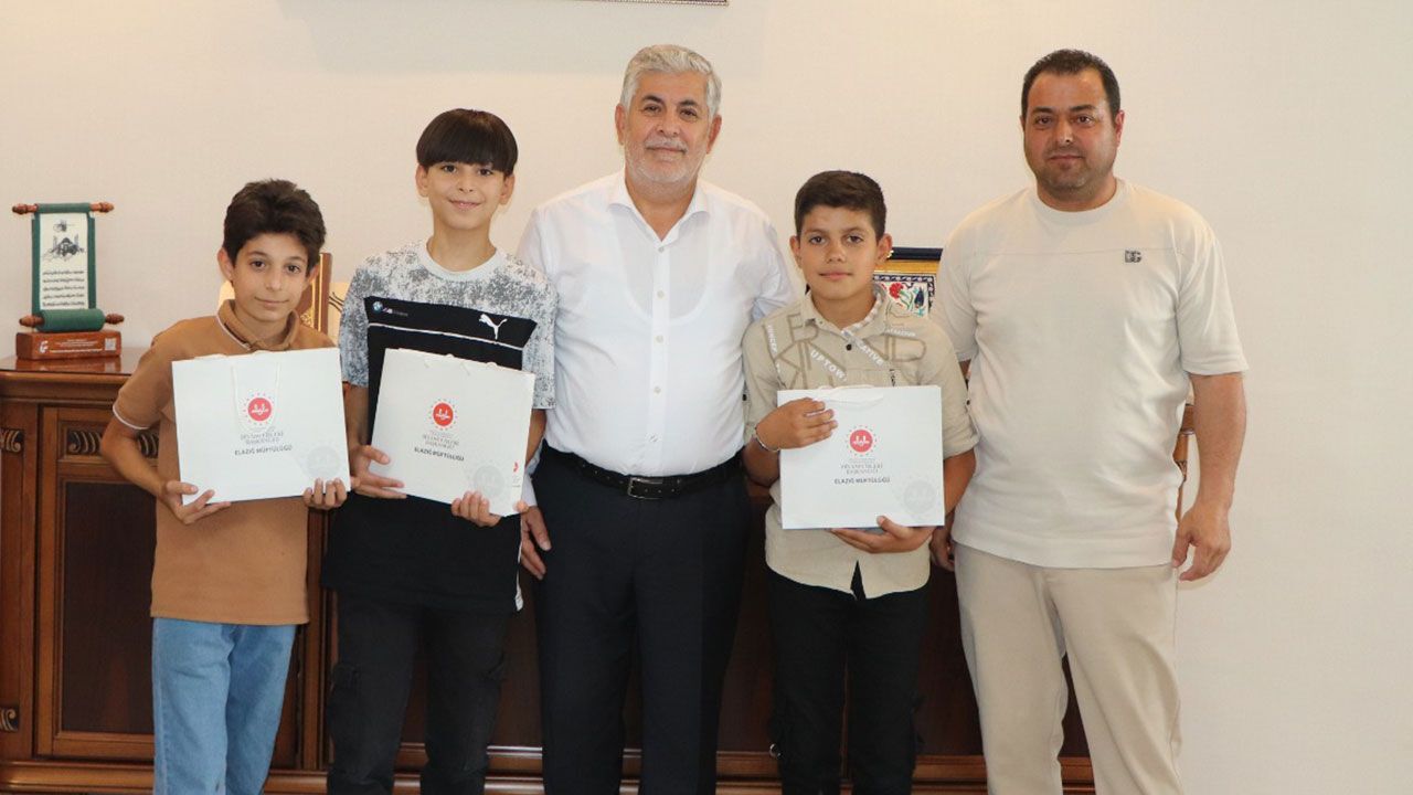 Müftü Bingöl, dürüst çocukları ağırladı