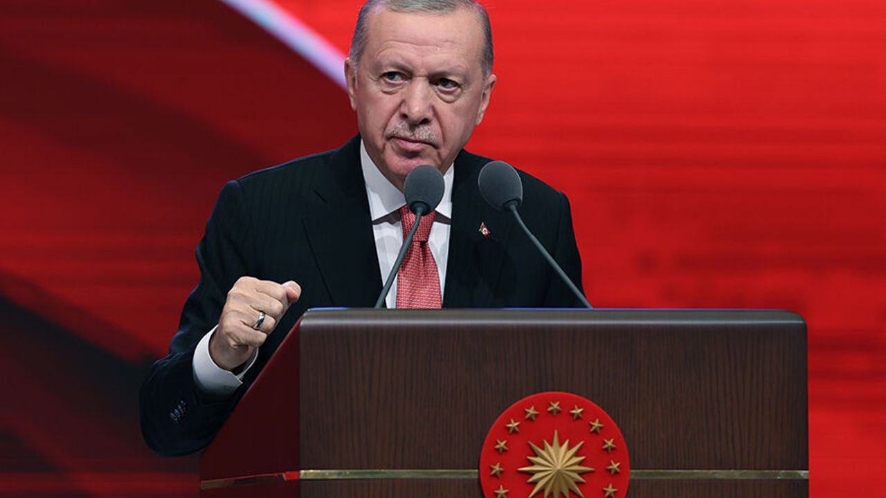 Cumhurbaşkanı Erdoğan: Milletimiz iradesine canı pahasına sahip çıktı