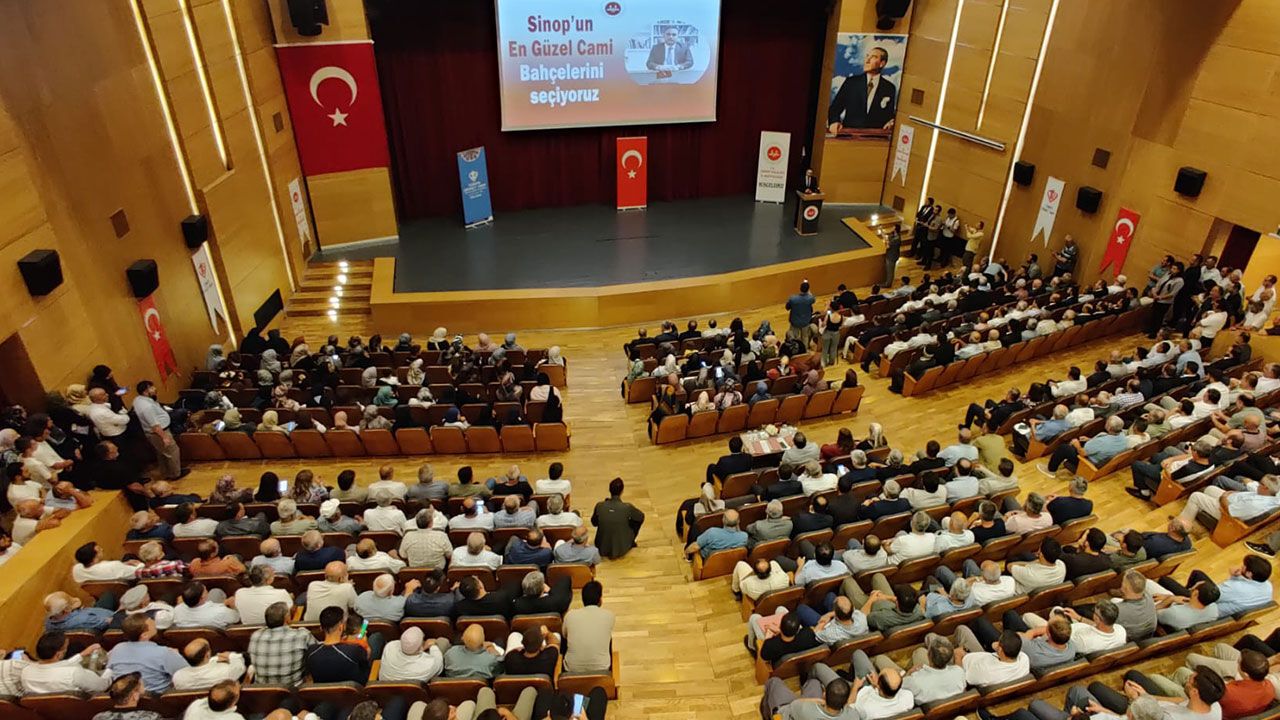 Sinop'ta en güzel cami bahçeleri seçildi