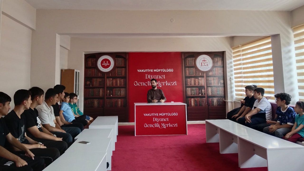 Berberoğlu: Gençlerimizin yaz tatilindeki iradeleri yarınlarımızı inşa edecek