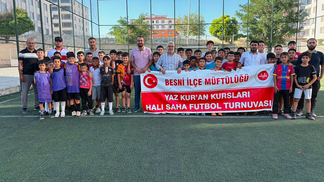 Besni'de Kur’an kursları futbol turnuvası başladı