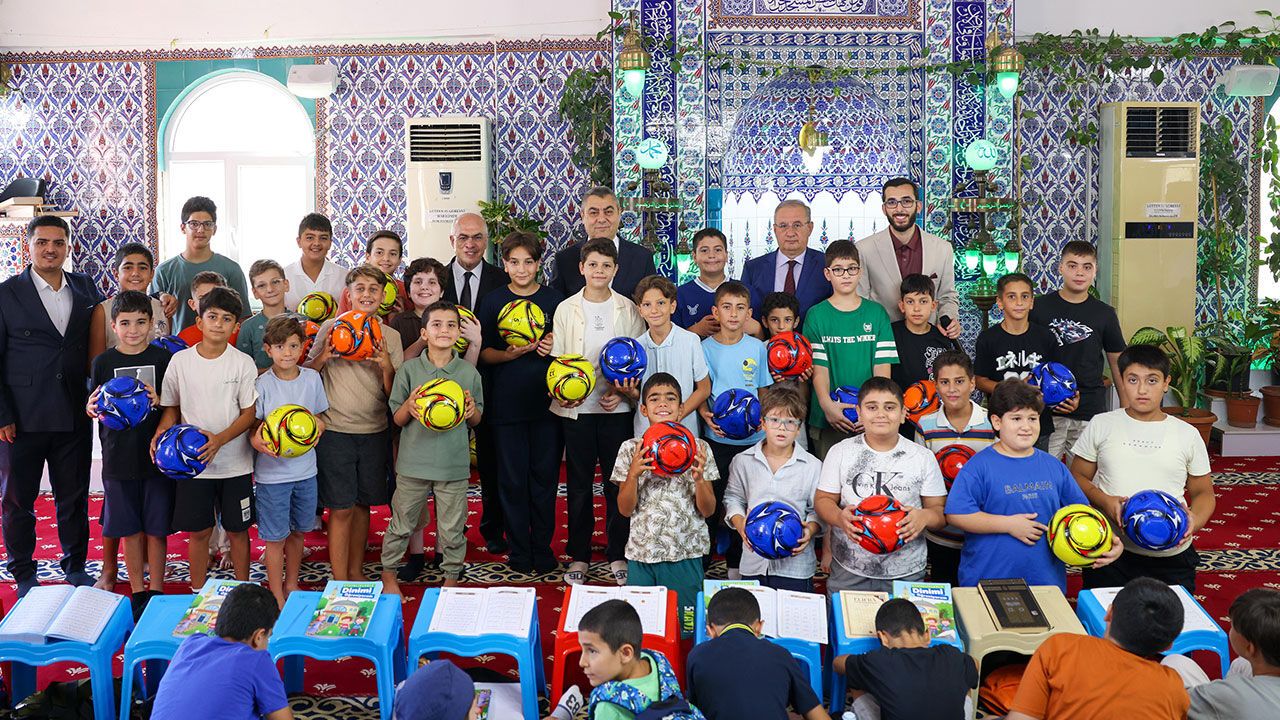 Vali Toros, Mezitli'de "Gönül Çarşısı Projesi"ni başlattı