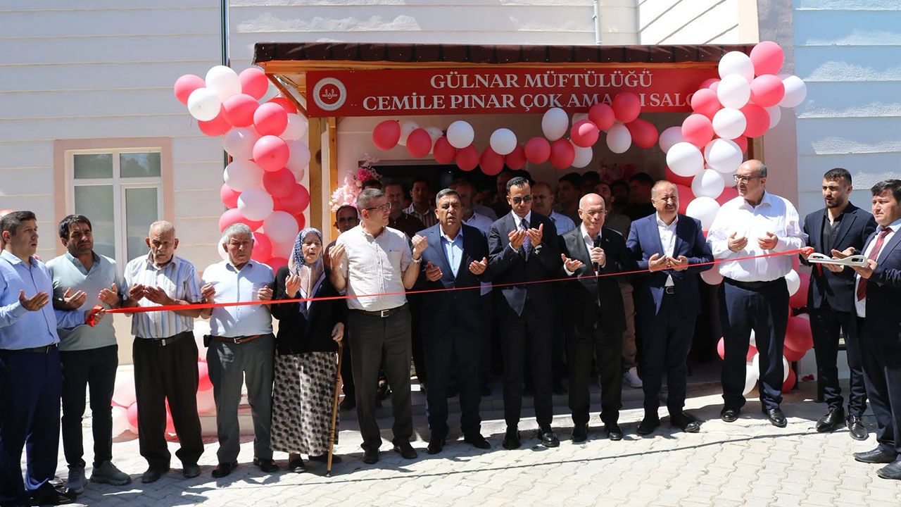 Gülnar’da Cemile Pınar Çok Amaçlı Salonu hizmete açıldı
