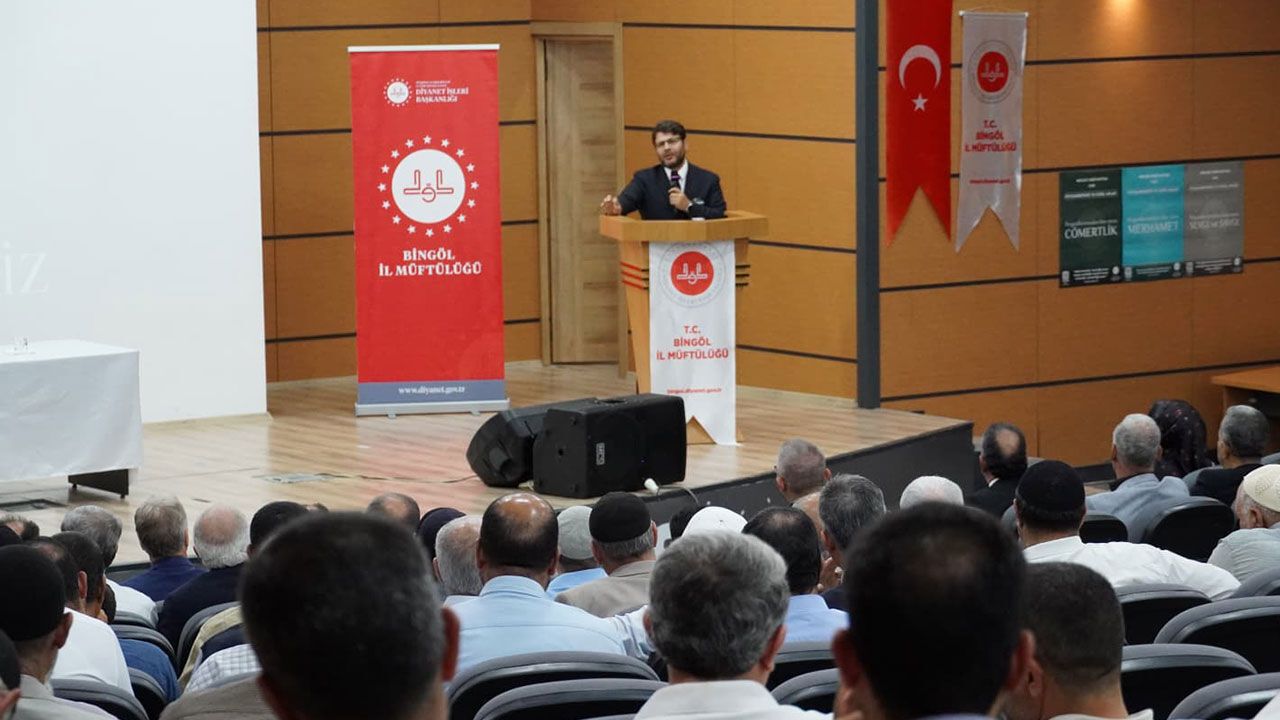 Bingöl'de "Mevlid-i Nebi" programı düzenlendi