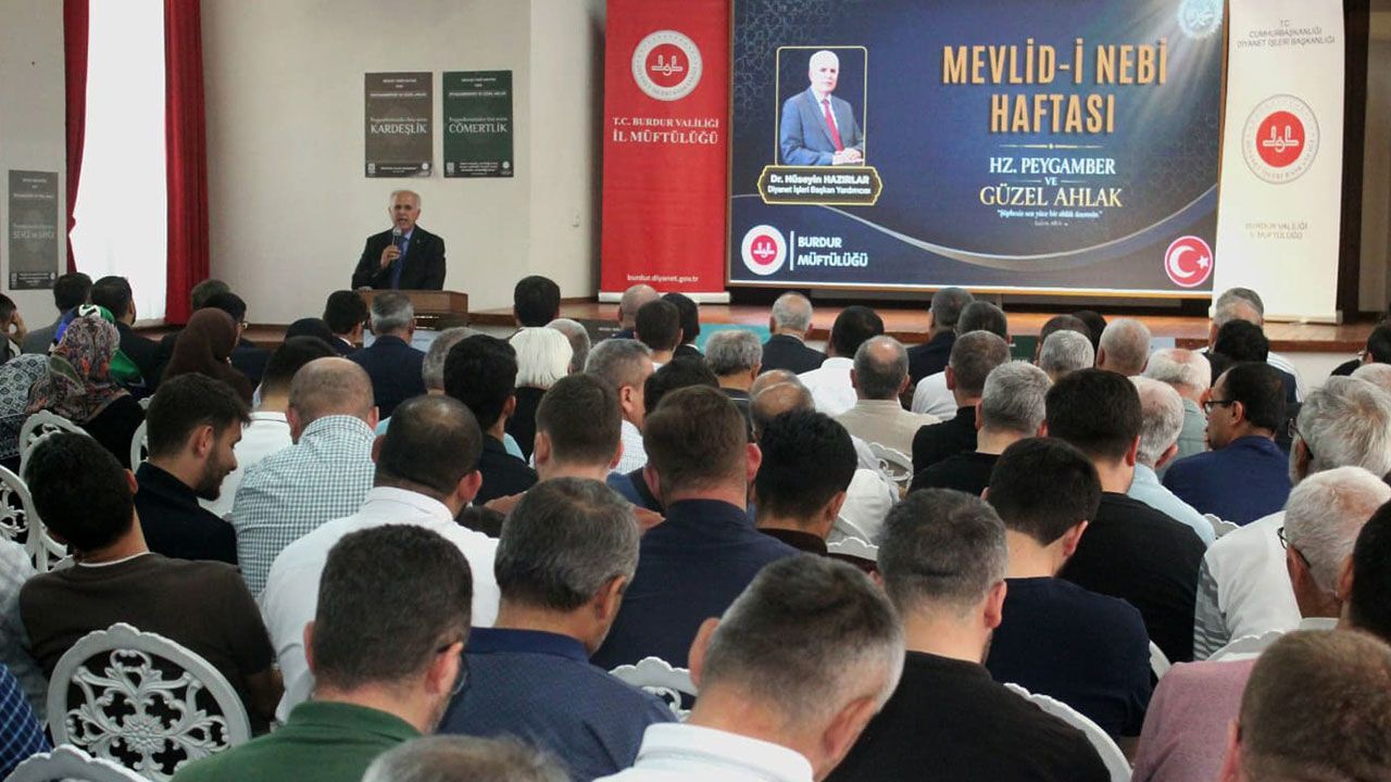Burdur'da "Hz. Peygamber ve Güzel Ahlak" konferansı