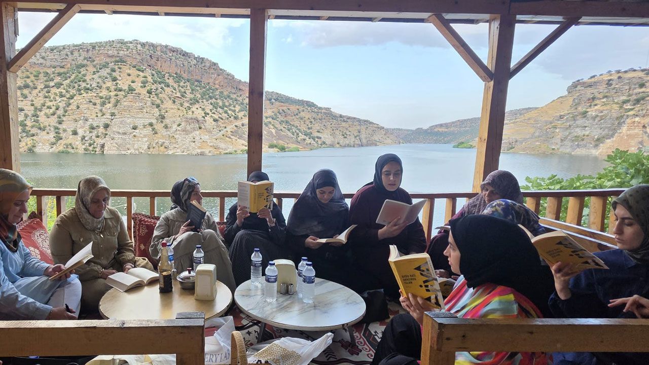 Diyarbakır'da "Okur-Gezer Projesi" sürüyor