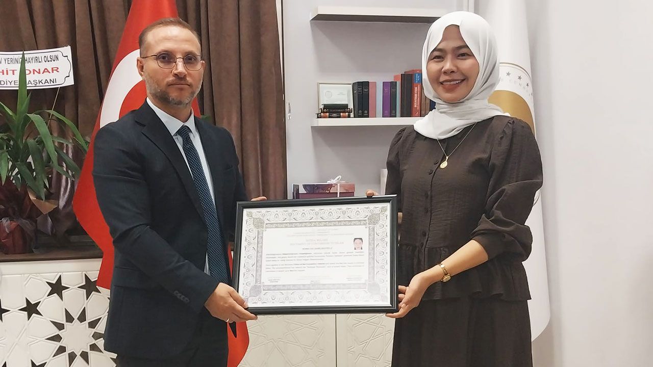 Vietnamlı kadın Simav'da Müslüman oldu