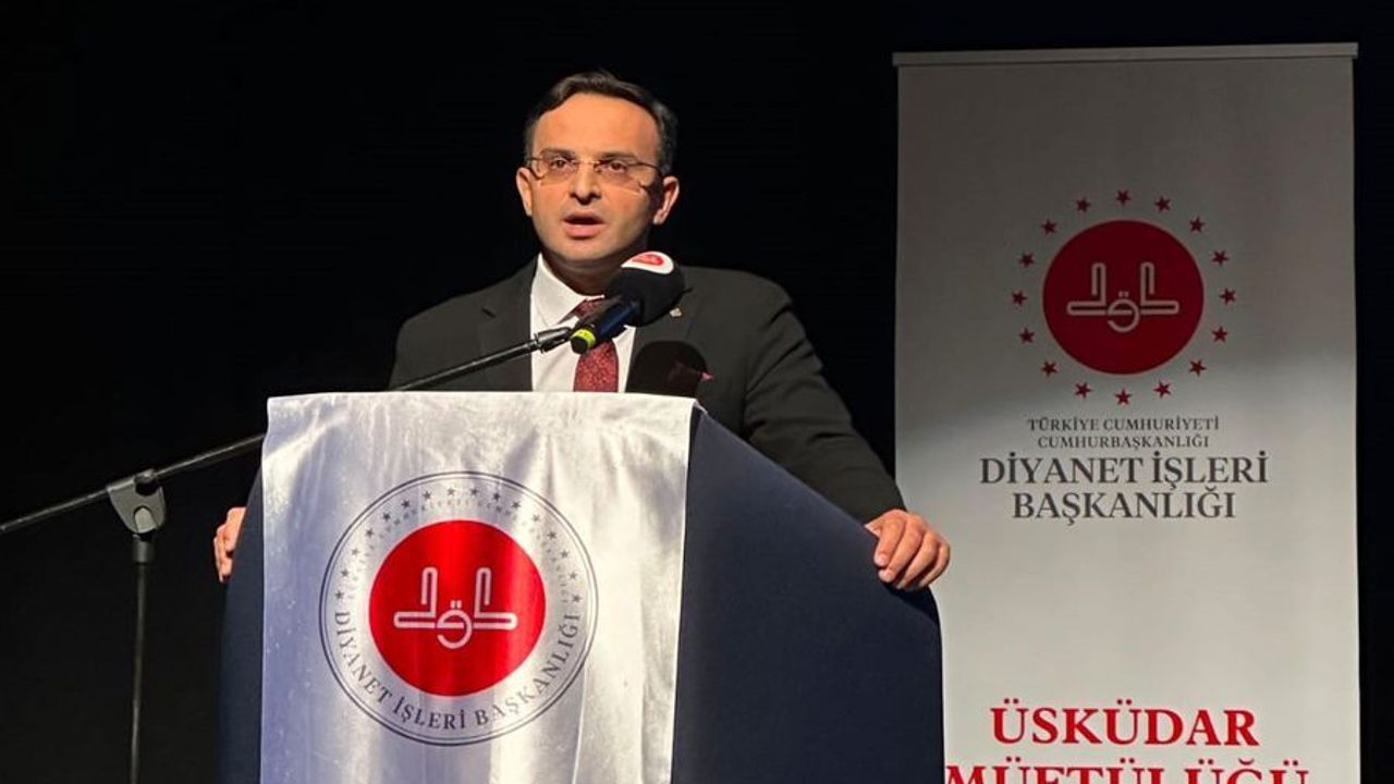 Daire Başkanı Dr. Şahin: Eşsiz sosyallik merkezi camilerdir