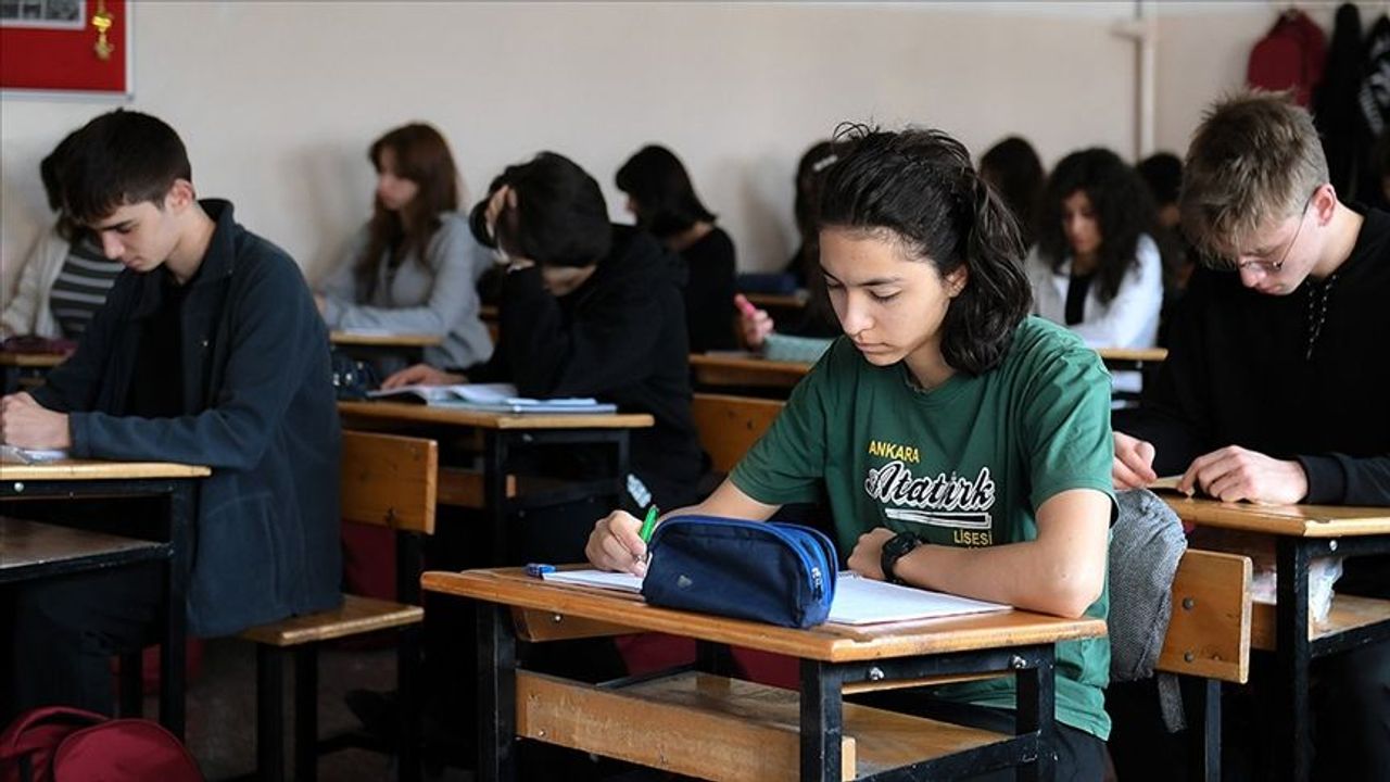 Okullarda yazılı sınavlarda yeni sistem